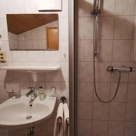 Ferienbauernhof - Berger Appartement Kals-am Großglockner